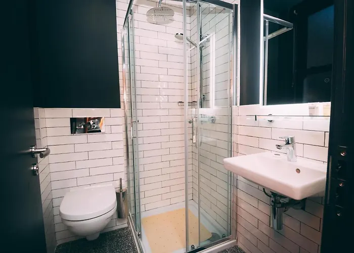 招待所 Thomas Moore 4*